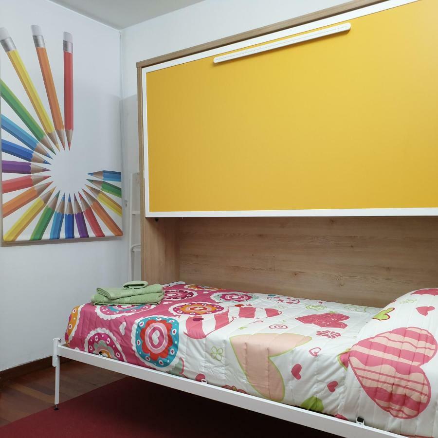 Apartamento Vilallonga Figueres  Ngoại thất bức ảnh